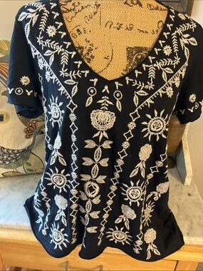 Johnny Was Black V-Neck Tunic with White Floral Embroidery Sexy Gorgeous S!